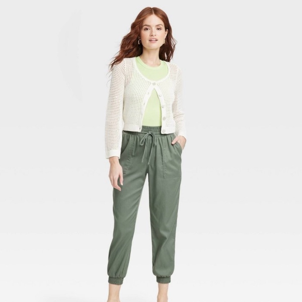 HIgh Rise ankle jogger army green pants
